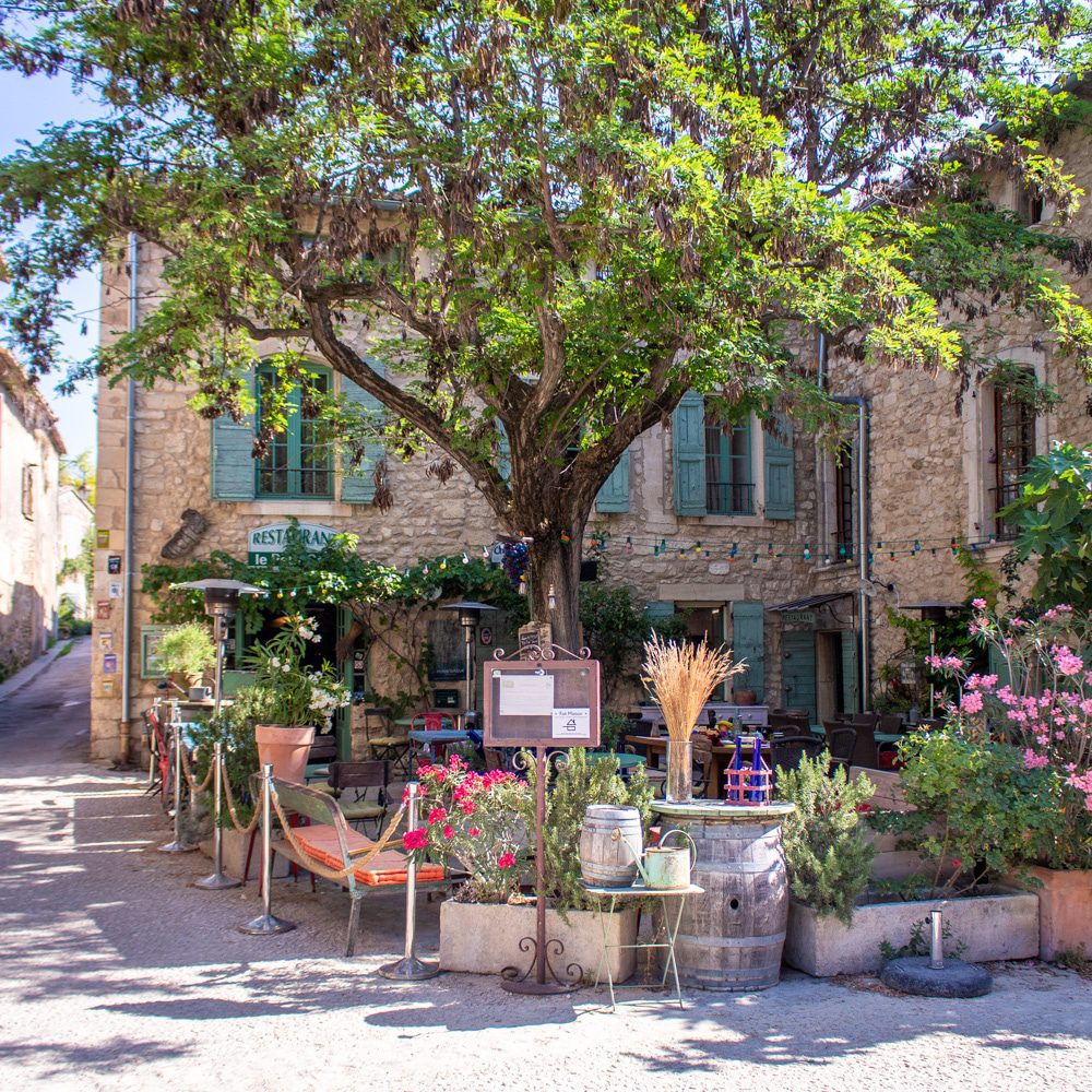 summer living in provence