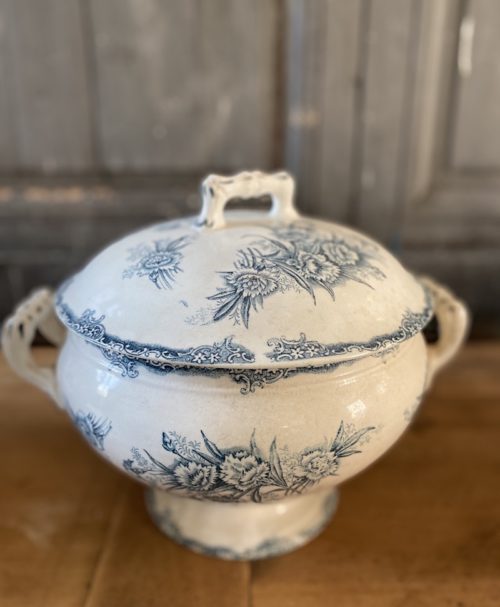 french blue and white tureen