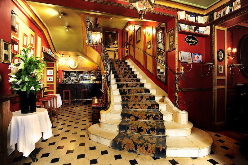 le procope: oldest restaurant in paris

