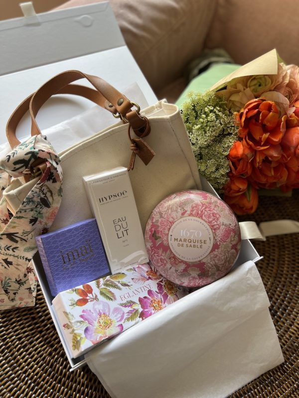 mother's day box 2022
