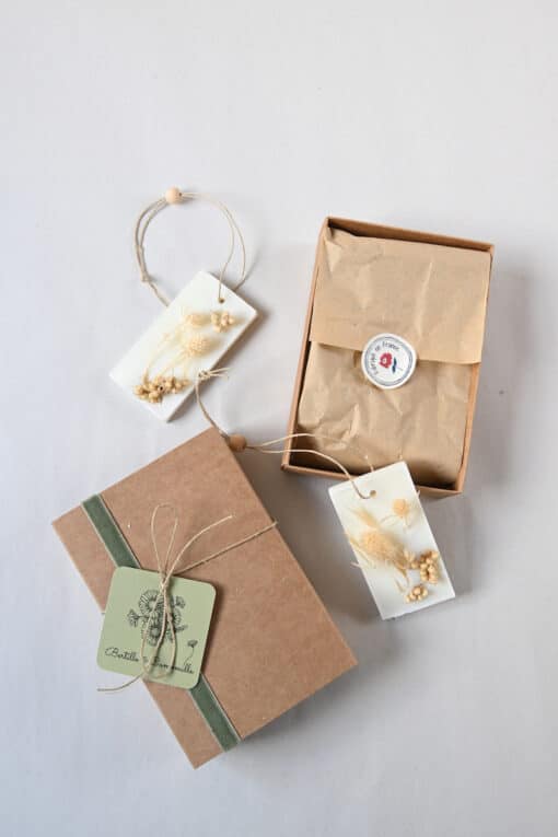 La Famille de Camomille - Dried Flower Scented Palettes