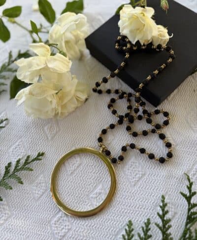 french subscription box with necklace from French brand Nataraj