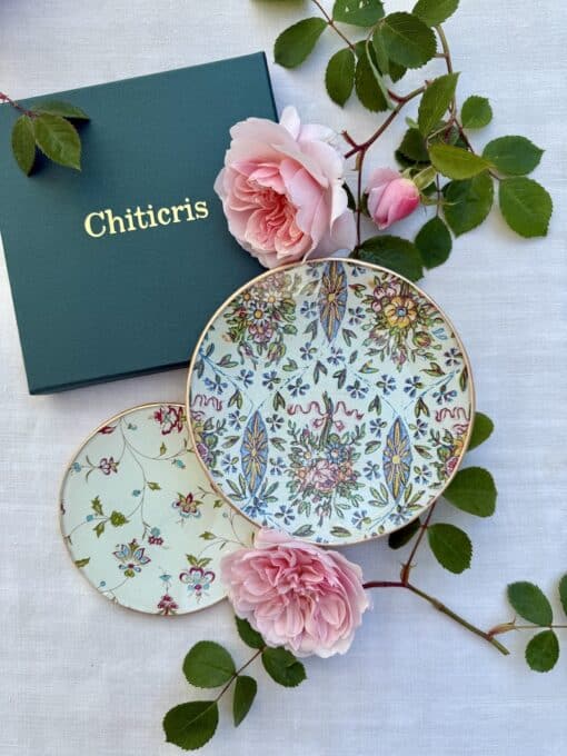 french-subscription-box-marie-antoinette-small-plates