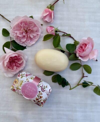 french-subscription-box-marie-antoinette-soap