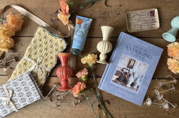 THE ART OF ANTIQUING FRENCH SUBSCRIPTION BOX