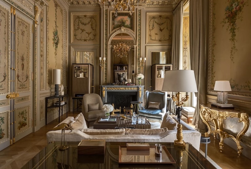 France's Palace Hotels: 5 Worth Knowing