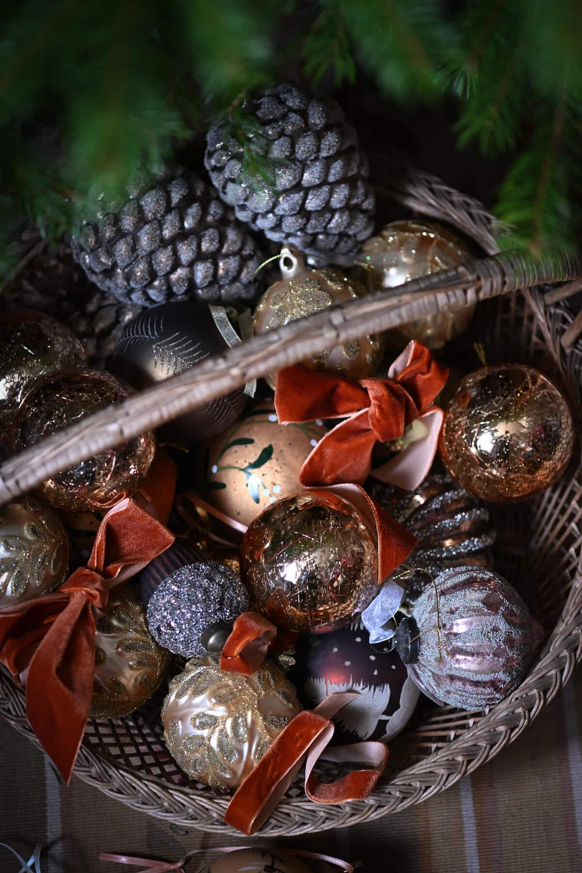 FRENCH-SUBSCRIPTION-BOX-WINTER-CHIC-BY-SHARON-SANTONI
