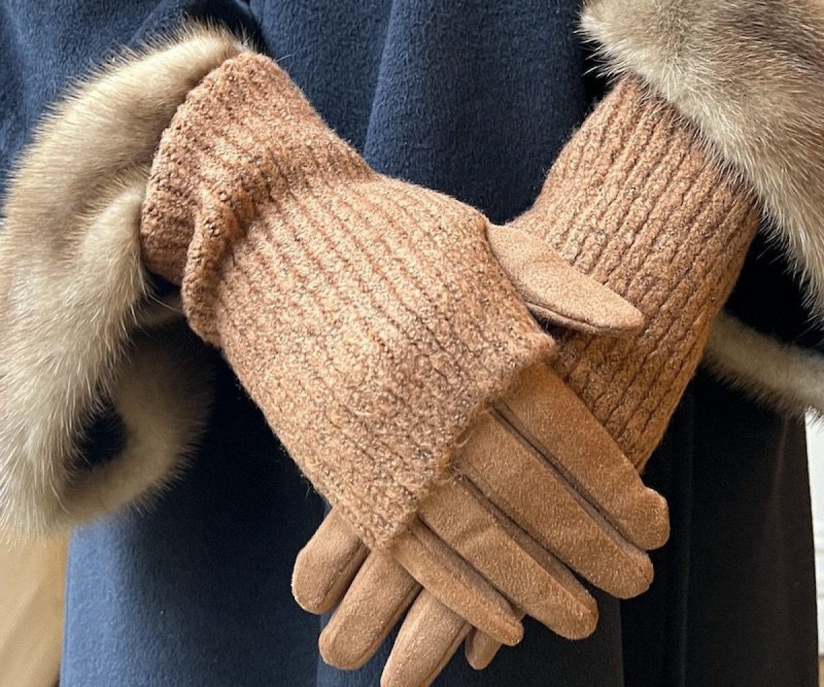 CHIC GLOVES