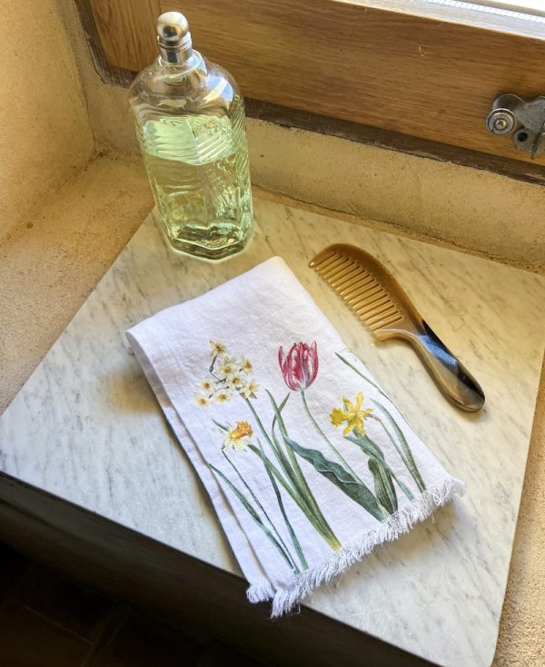 Early-Flower-Linen-Guest-Towel