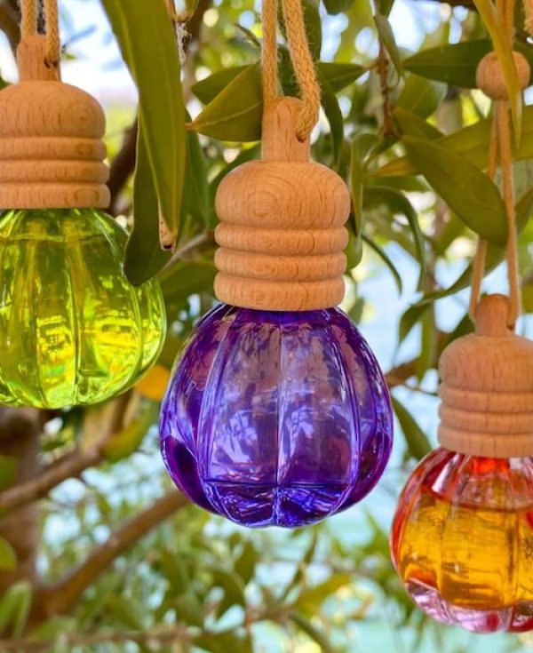 ESSENTIAL OIL DIFFUSERS