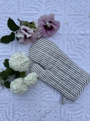 FRENCH-SUBSCRIPTION-BOX-MAY-2026-OVEN-MITT