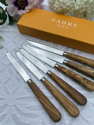 FRENCH-SUBSCRIPTION-BOX-MAY-2026-STEAK-KNIVES