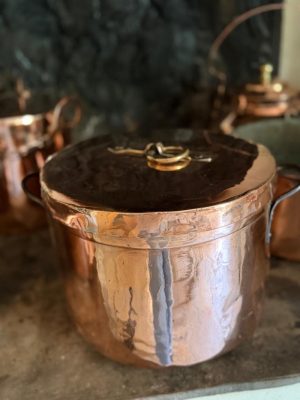 Antique Copper Pot with Ring Lid