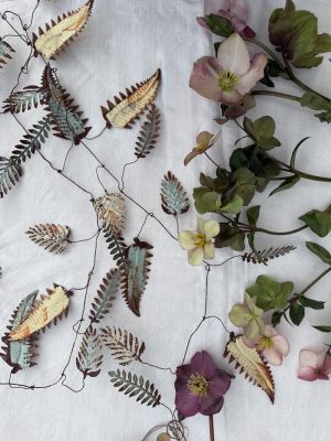 Subscription-Box-Novemerber-Garland