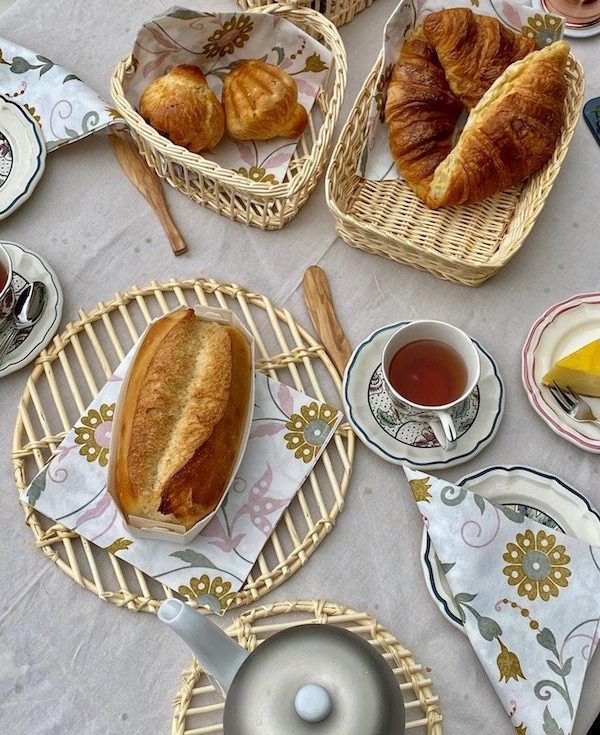mfch boutique breakfast table bread baskets
