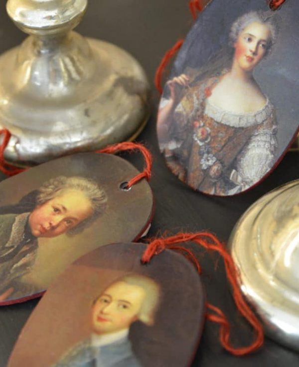 3 vintage portrait tassels